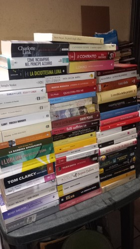 Lotto stock libri vari - di,