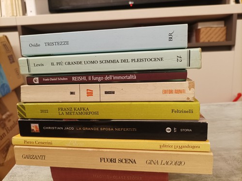 Lotto libri - 8, )
